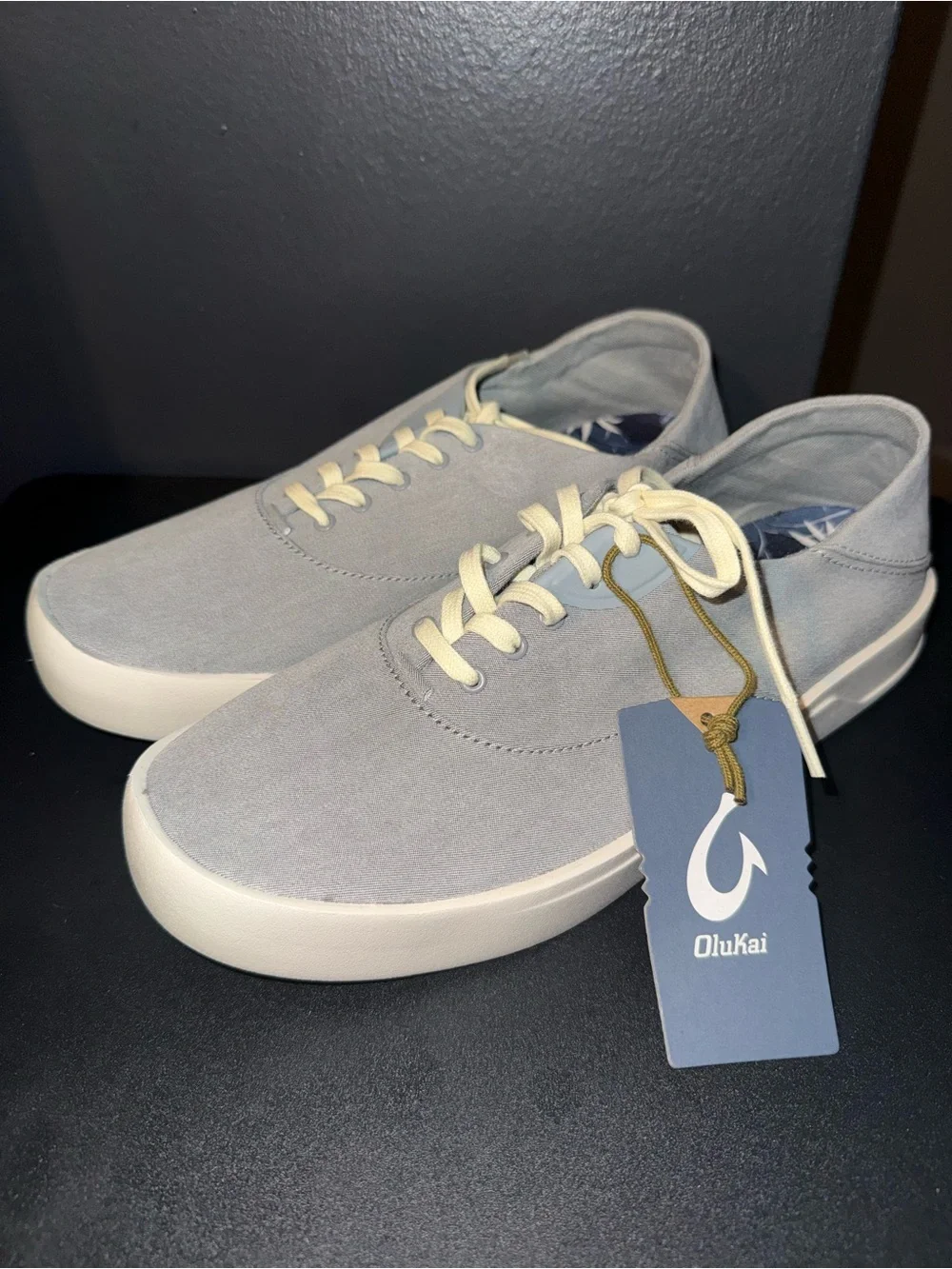 🆕 OluKai Tradewind Sneakers Cooler Grey Men’s 10
